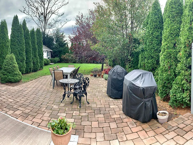 205 7th Ave — Photo 37