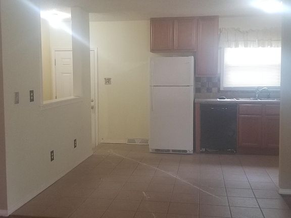 5th image of 1150 Prigge Ave
