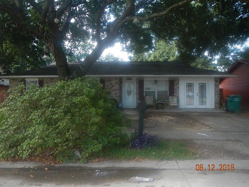 1st image of 8776 Houma Dr