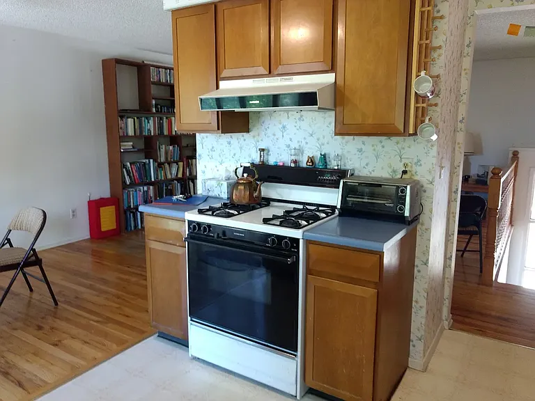 4025 Evans Dr — Photo 13