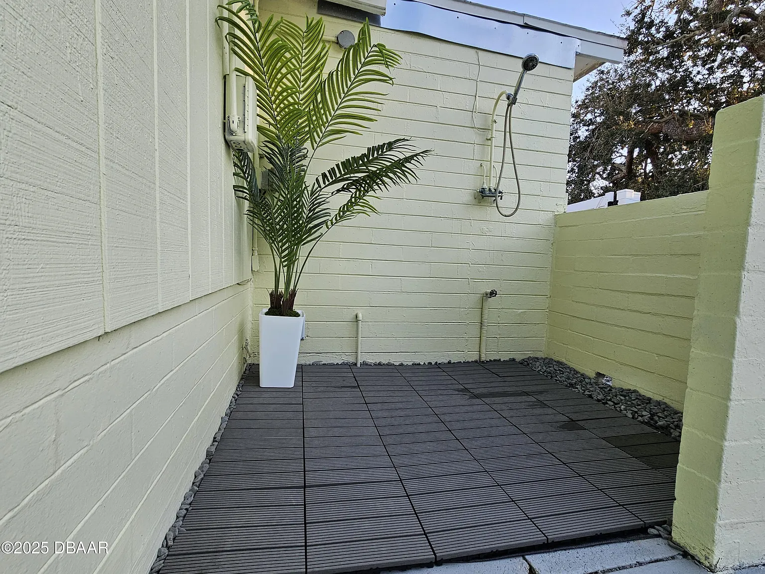 2 bed, 1.0 bath, 882 sqft, $2,650 — Photo 3