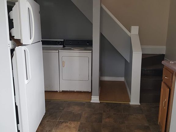 5th image of 161 Hanover St