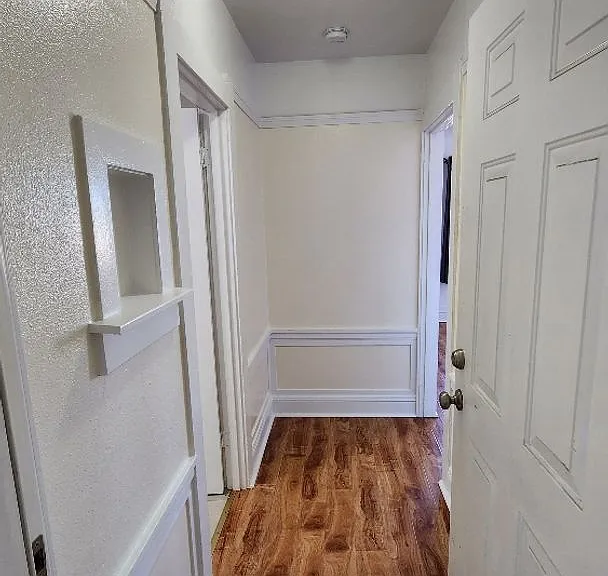 1003 Roosevelt Ave — Photo 2