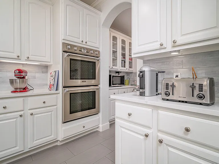 5907 Ballina Canyon Ln — Photo 9