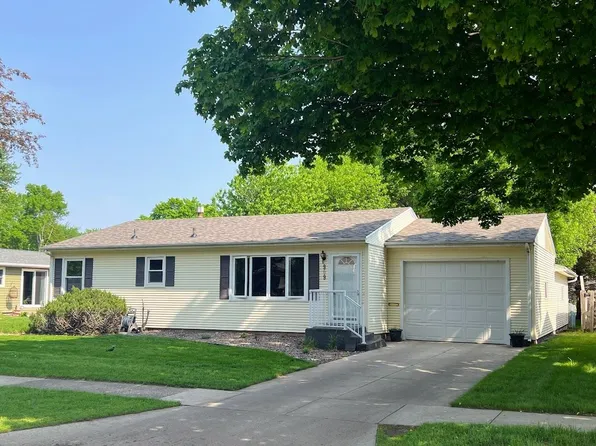 909 E 13th St, Spencer, IA 51301