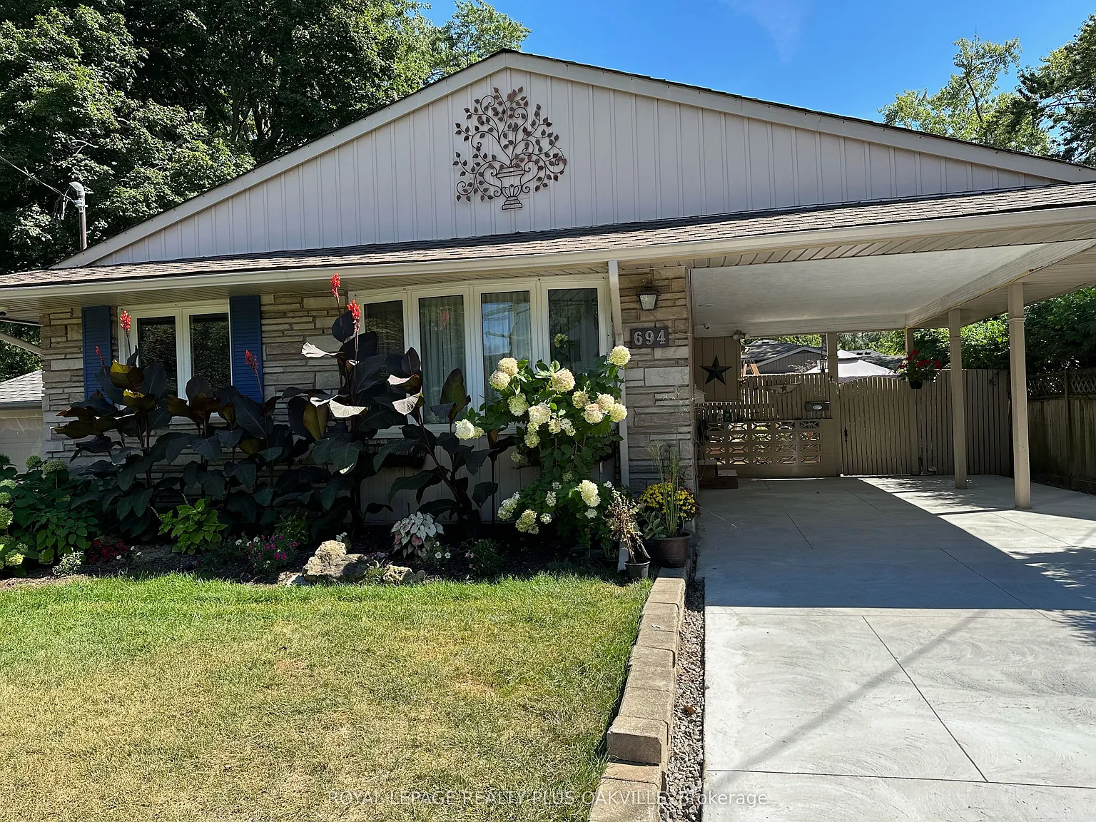 3 bed, $2,425 — Photo 1