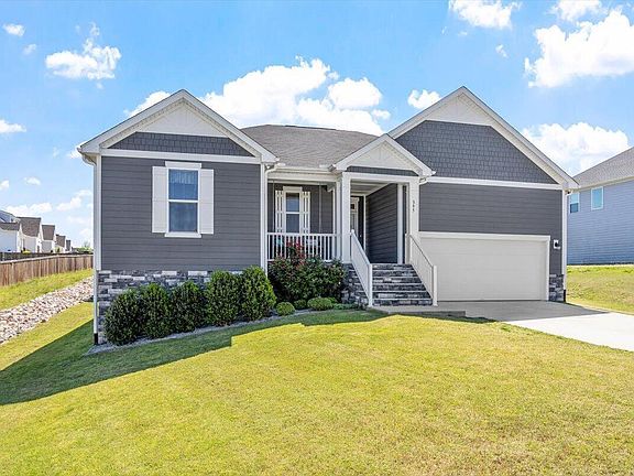 5th image of 395 Windy Farm Dr