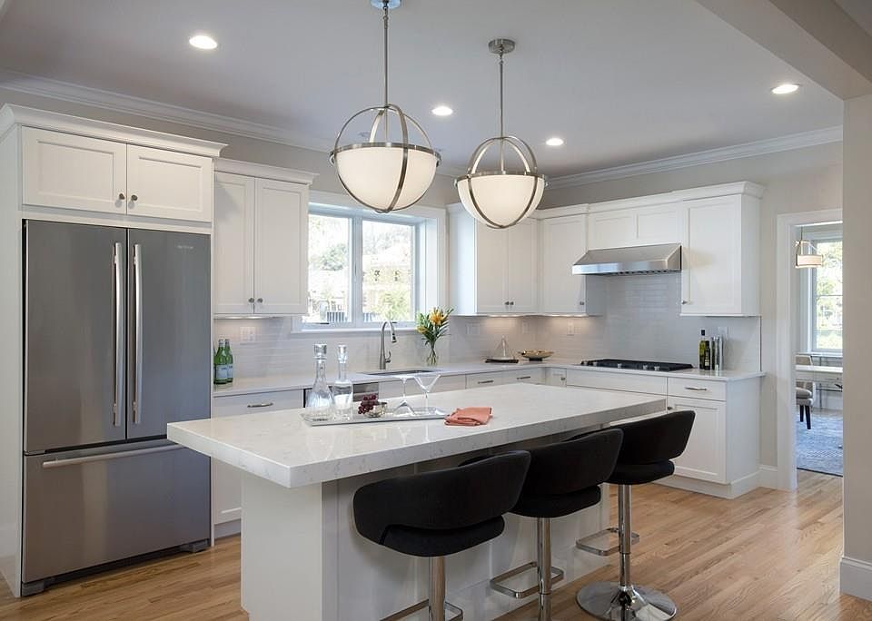 1st image of 32 Woodmere Dr #20