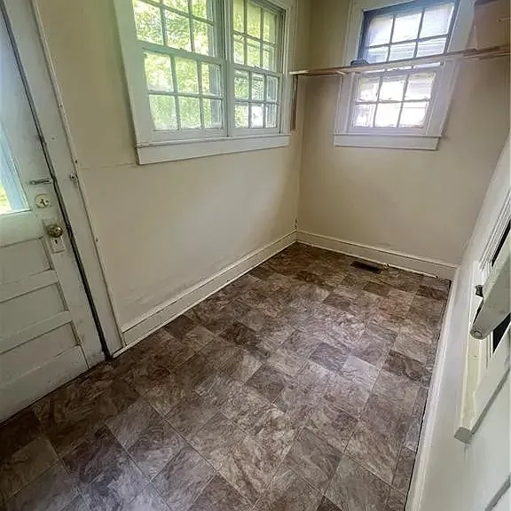 846 Market St — Photo 6