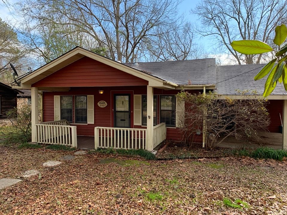 1st image of 2427 Fearing Ave