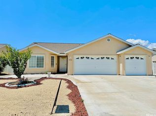 1332 White Bluffs Cir, Fernley, NV