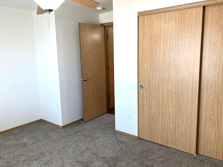 5402 Kirkwood Ln — Photo 35