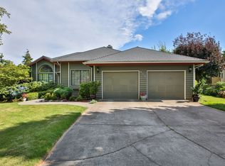 950 Hood View Ct, Hood River, OR 97031