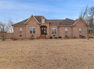 390 Timber Ln, Huntingdon, TN 38344