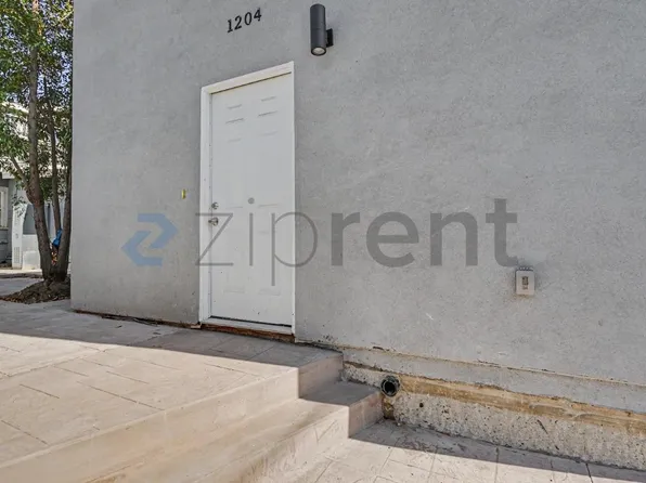 1204 W 50th St, Los Angeles, CA 90037