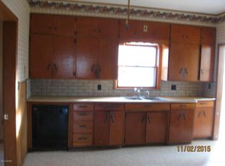 512 Maple St E, Sacred Heart, MN 56285