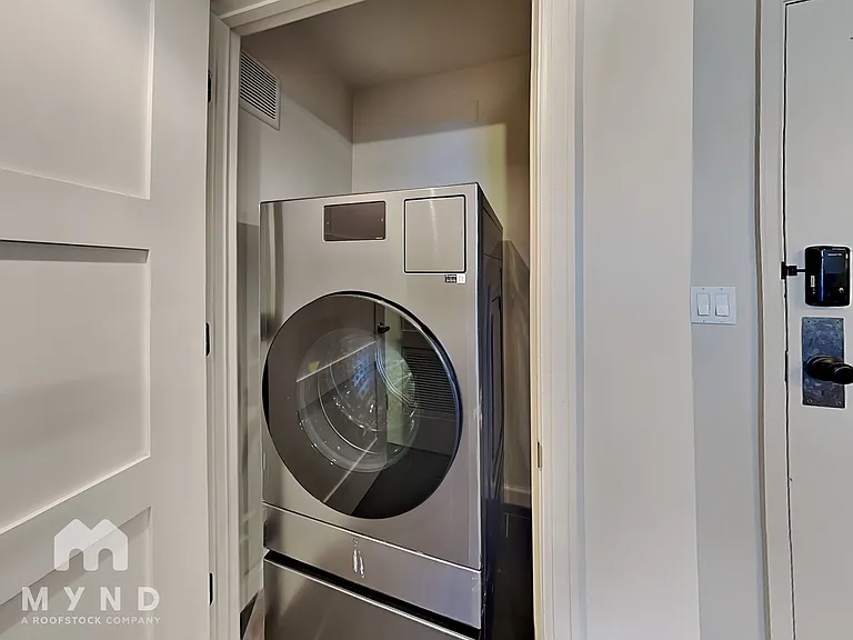 535 W Thomas Rd #405 — Photo 10