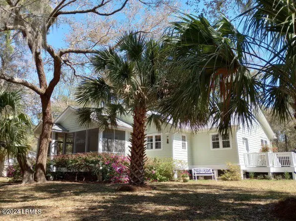 19 Tucker Ave, Beaufort, SC 29907