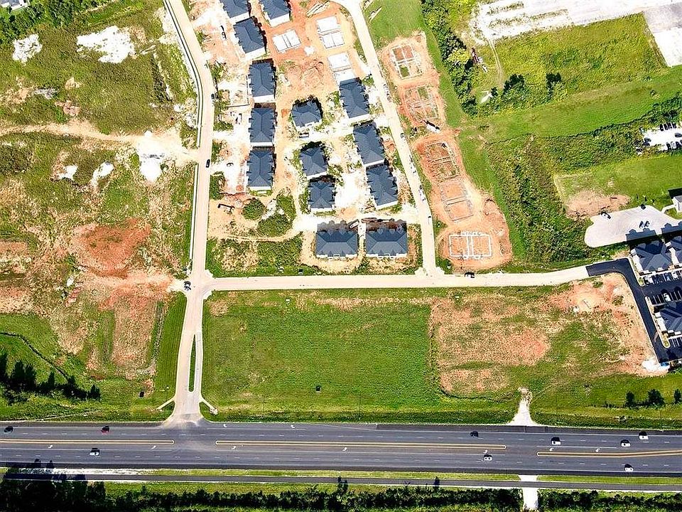 2nd image of 472 & 480 Cornerstone Ave