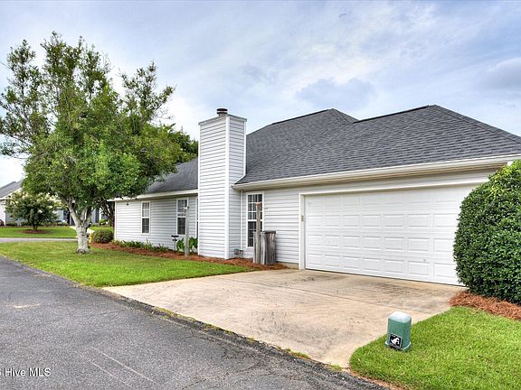 4th image of 302 Alcock Way