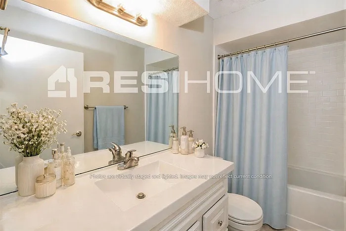 3739 Mandarin Woods Dr N — Photo 10