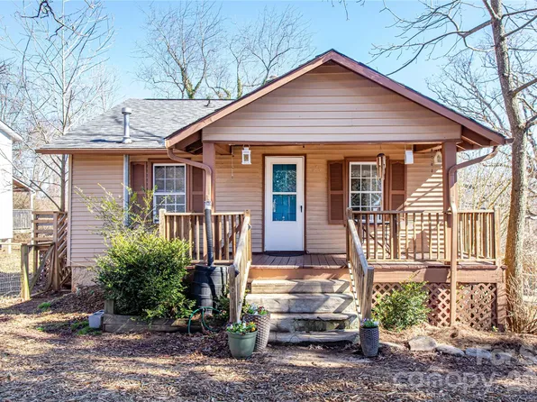 105 Adams Hill Rd, Asheville, NC 28806