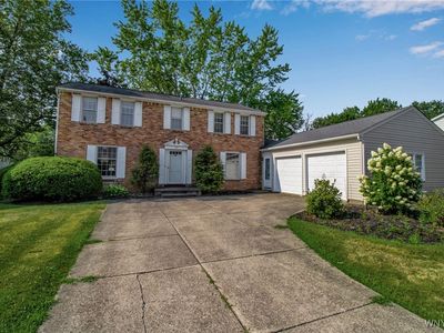 95 Carriage Cir, Williamsville, NY, 14221