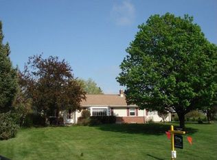 1450 Revere Dr, Brookfield, WI 53045