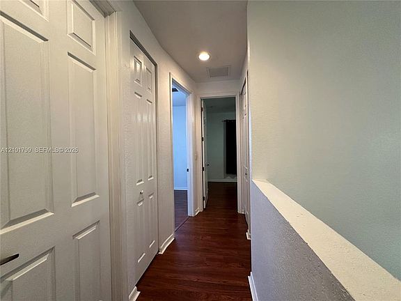 5th image of 2851 W Prospect Rd Unit 507