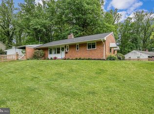 7417 Hastings St, Springfield, VA 22150