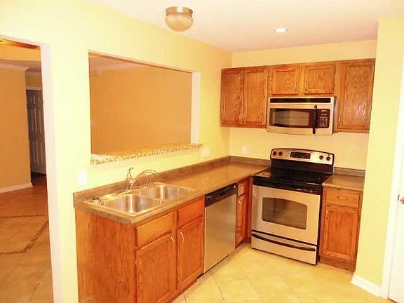 2nd image of 13617 N Cavelier Dr