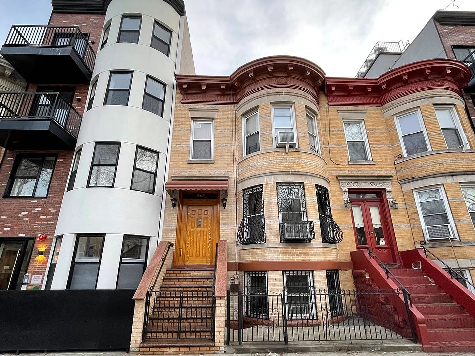 1st image of 468 Irving Ave