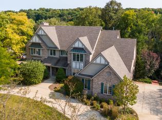 990 Weston Hills Dr, Brookfield, WI 53045