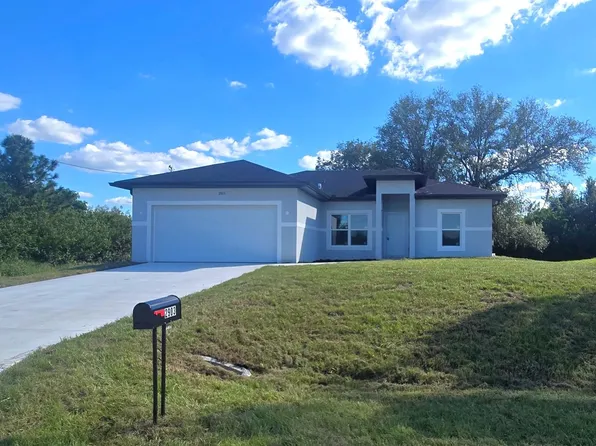 2903 41st St SW, Lehigh Acres, FL 33976