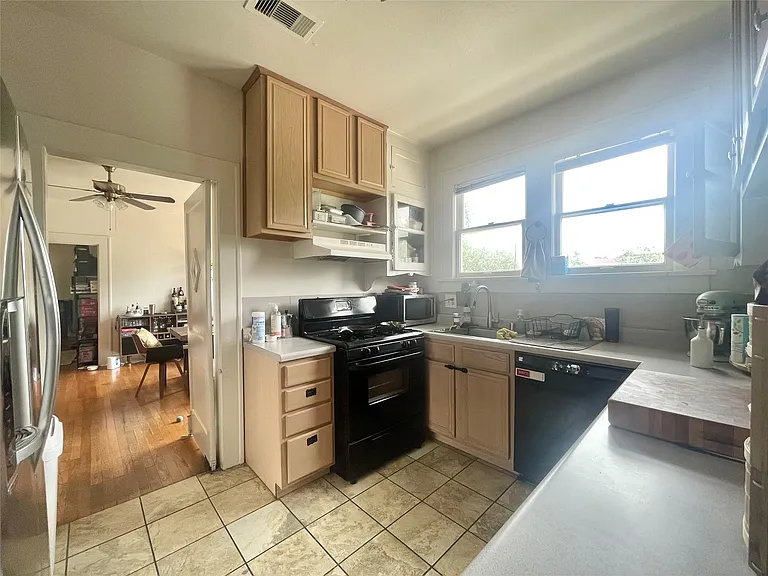 418 Branard St #2 — Photo 10