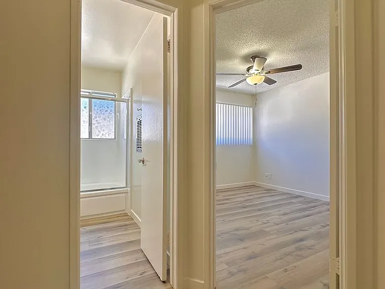 25907 Oak St — Photo 13