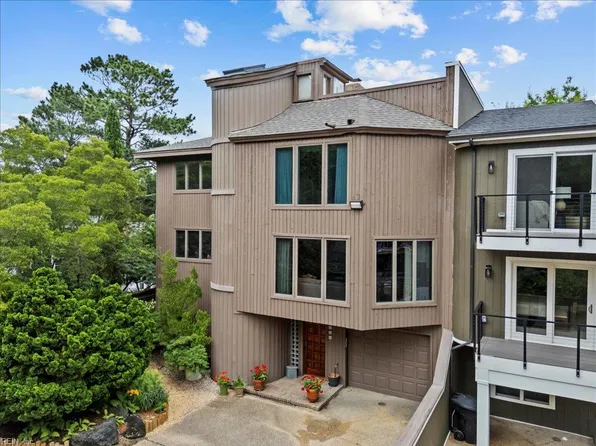 226 66th St, Virginia Beach, VA 23451