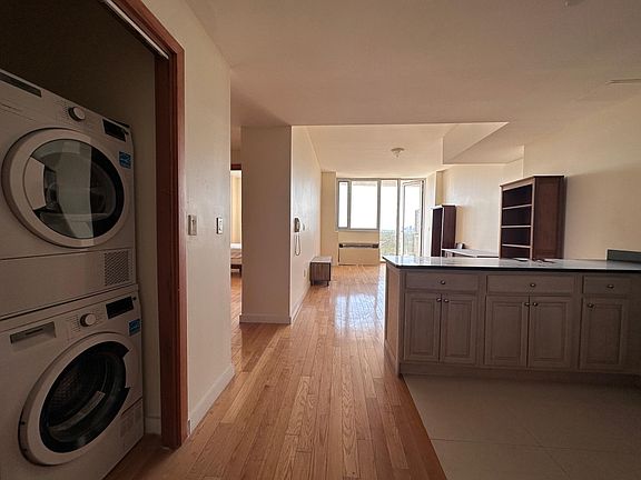 3rd image of 133-38 Sanford Ave #13D