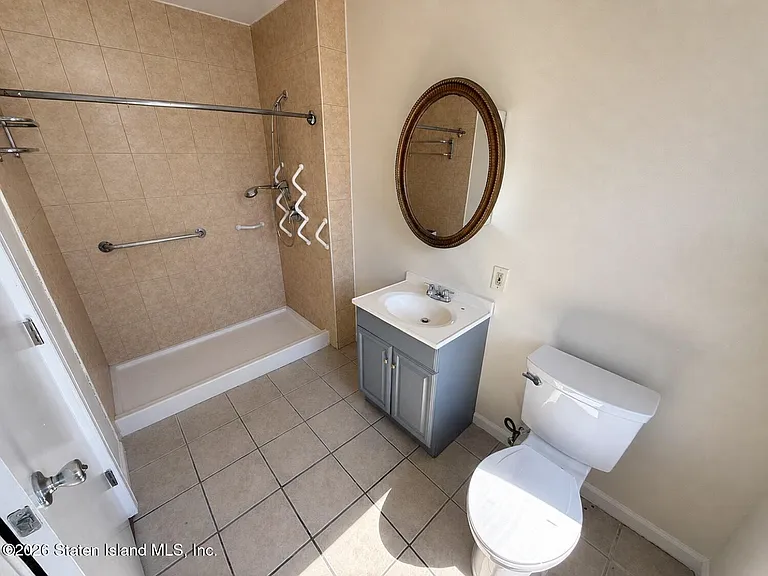6218 Amboy Rd — Photo 9