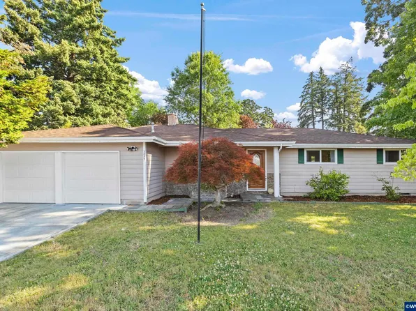 3825 Stephens St NE, Salem, OR 97305