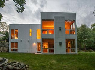 388 E Post Rd SE, Cedar Rapids, IA 52403