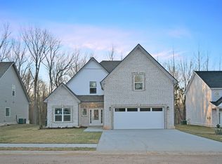 11 Glenstone Vlg, Clarksville, TN 37043