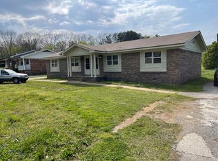 4735 Norcross Rd #B, Hixson, TN 37343