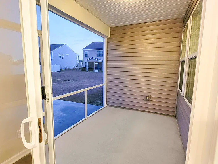 4 Dispatch Rd — Photo 9