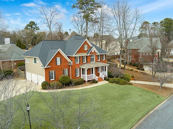 3rd image of 2018 Cockrell Pointe