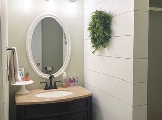 999 Young Rd, Smiths Grove, KY 42171