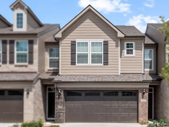1777 Addison Cir, Walled Lake, MI 48390