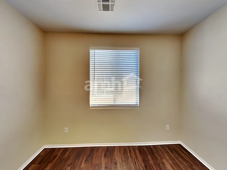 7585 Engleberg Ave — Photo 20