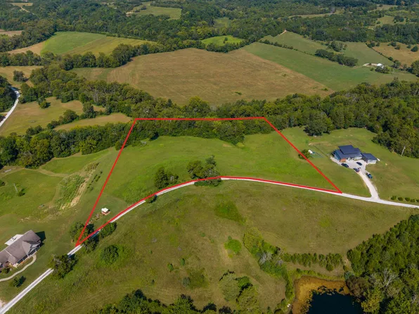 650 Holladay Ln, Waco, KY 40385