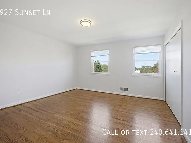 2927 Sunset Ln — Photo 10